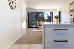Lobby - Comfy Central City Stay -2BR with Car Park (Christchurch)