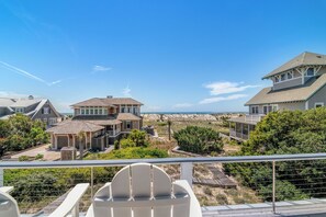 Property grounds - Oceanfront, 2nd Row Bald Head Island (Bald Head Island)