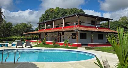 Resting farm : Plumavera Doradal Reserve