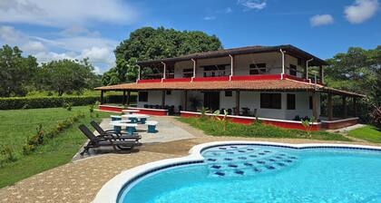 Resting farm : Plumavera Doradal Reserve