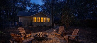 Coastal Comfort- Intracoastal Waterway Escape