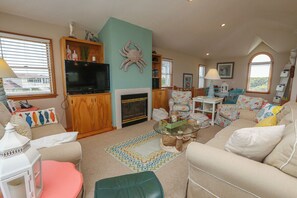 TV, fireplace, DVD player, books - Absolute Paradise -  4 BR Oceanside Home w/Private Pool, 105 Yards to Beach Access (Southern Shores)