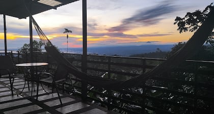 Rio Celeste Nature View (Blue River access)