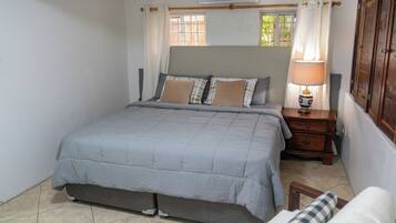 2 chambres, fer et planche à repasser, accès Internet, draps fournis