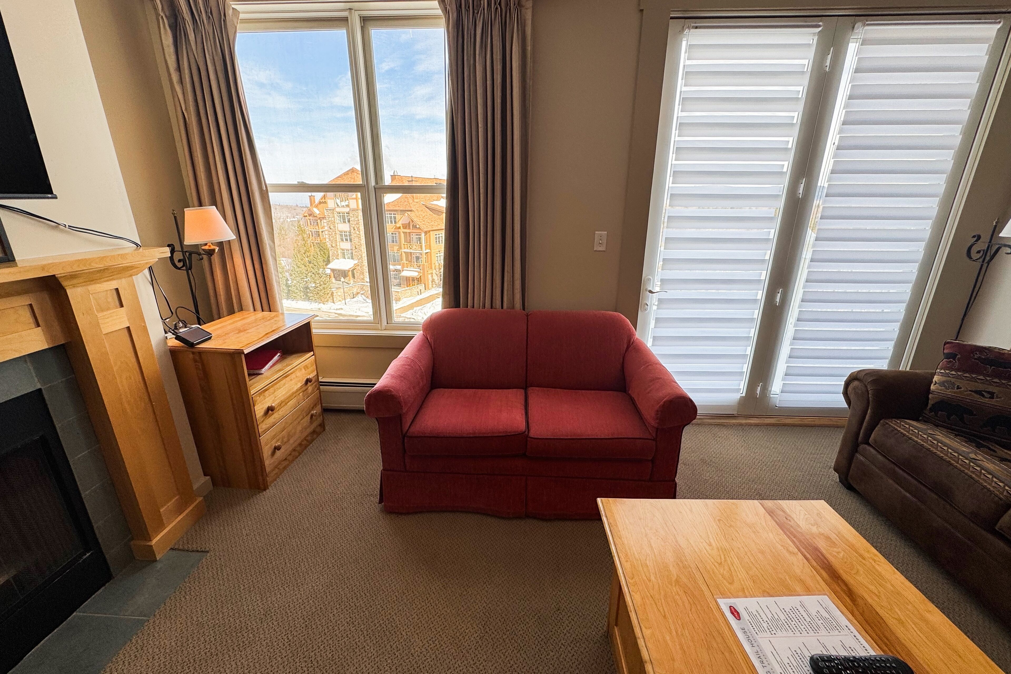 TV, fireplace, ping pong