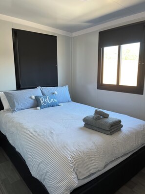 1 chambre, literie fournie