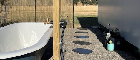 Enceinte de lâhĂ©bergement