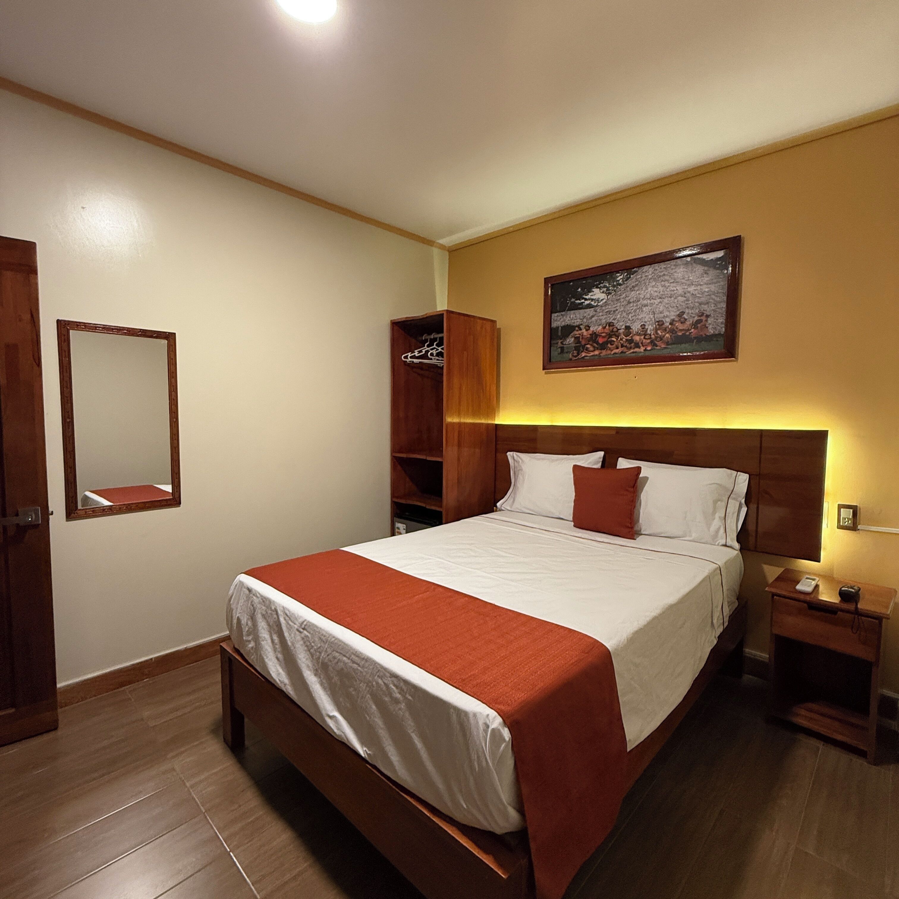 Kamar Double Standar | Meja kerja dan Wi-Fi gratis