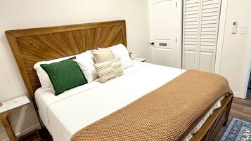 1 bedroom, free WiFi, bed sheets