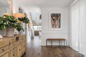 Interior - Belongil Sunset 5 - 6 Giaour Street, Byron Bay (Byron)