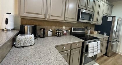 Charming 3BR/2BA Gem Just South of Tuscaloosa!