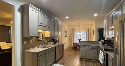 Charming 3BR/2BA Gem Just South of Tuscaloosa!