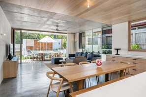 Interior - Driftwood 3 - 88D Lawson St, Clarkes Beach with Pool (Byron)