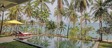 Premier Villa, Balcony, Ocean View | In-room safe, desk, laptop workspace, blackout drapes