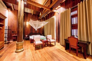 Vila superluxo, sacada, vista para o oceano | Cofres nos quartos, escrivaninha, espaço de trabalho para notebook