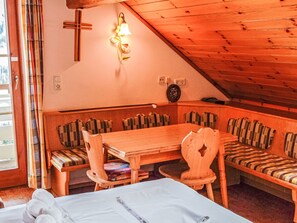 Dining - Katschberg 21 by Interhome (Sankt Michael im Lungau)