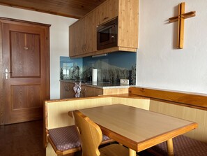 Dining - Katschberg 18 by Interhome (Sankt Michael im Lungau)