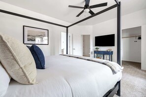 Room - Flagstaff Retreat with Hot Tub (Flagstaff)