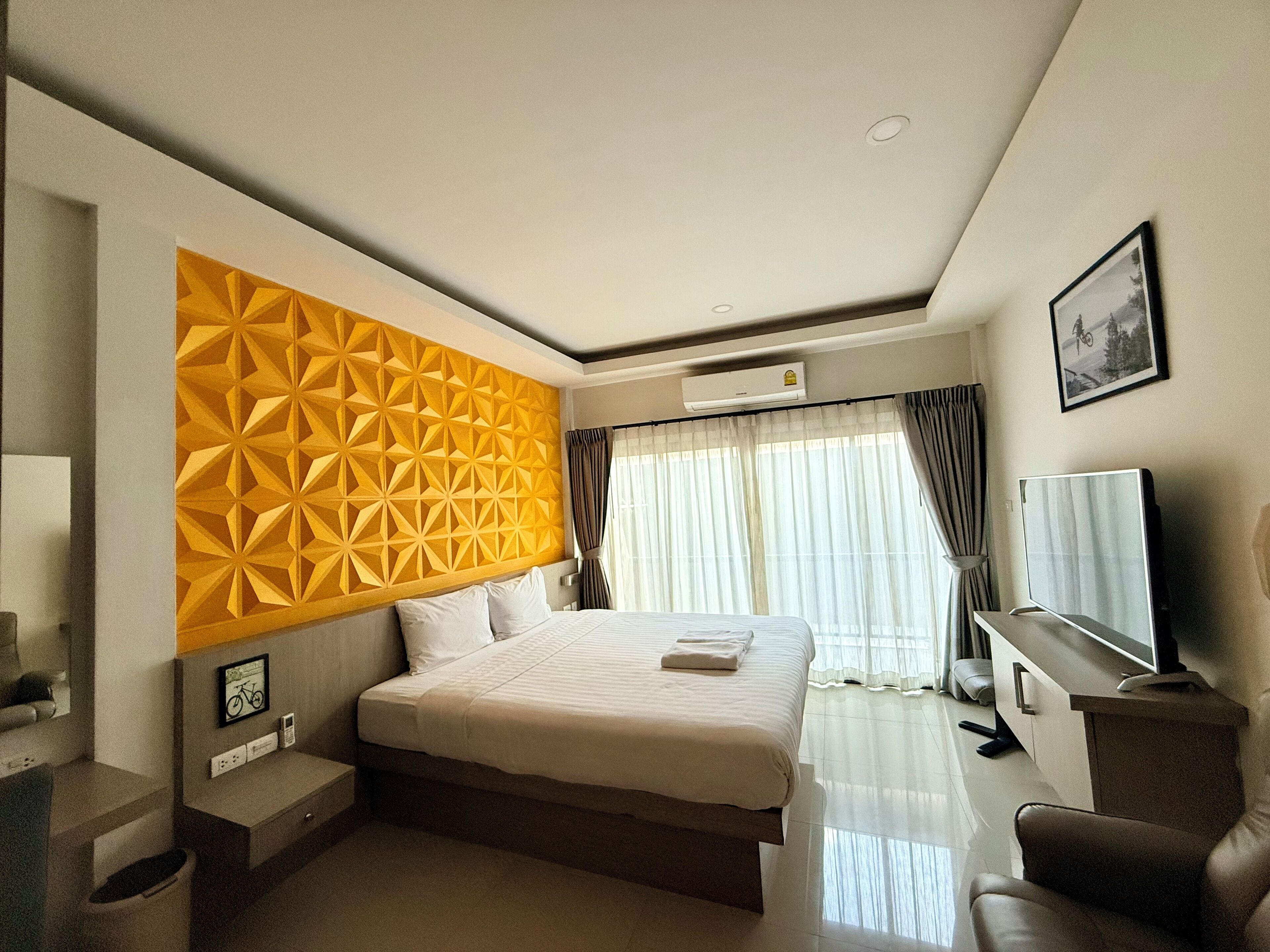 Rom – basic, balkong