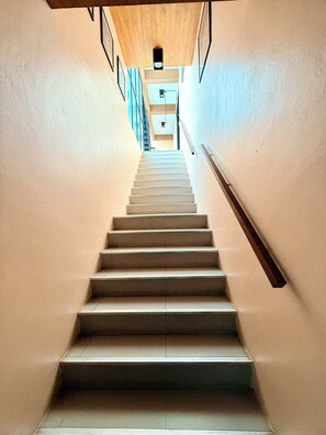 Phòng cơ bản, ban công | Nội thất