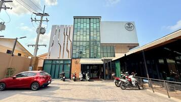 Habitació bàsica, balcó