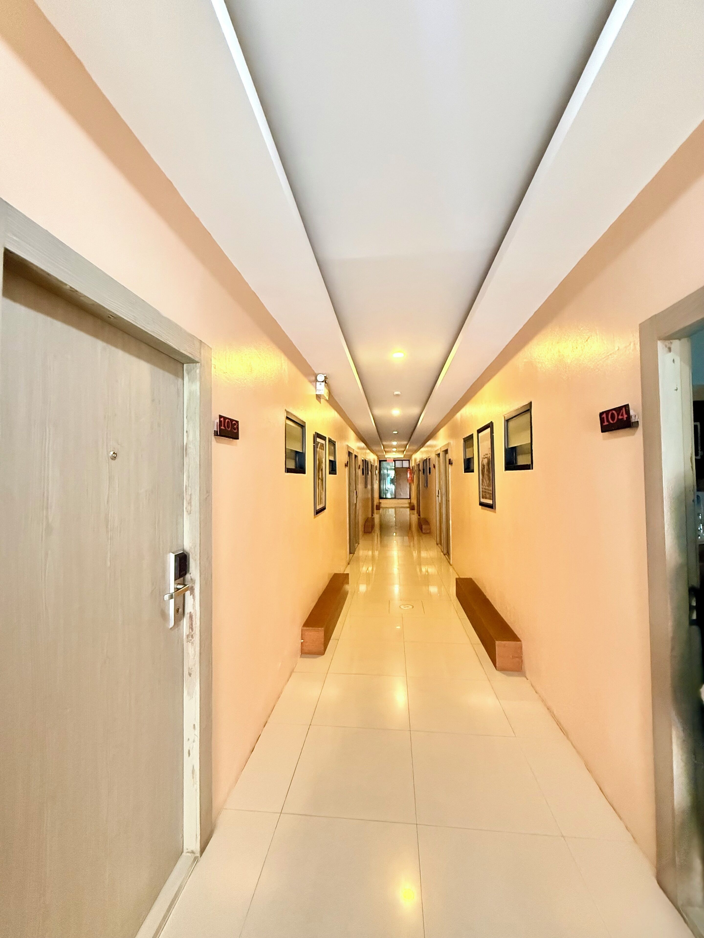 Habitació bàsica, balcó