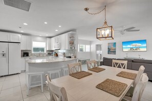 Luokittelematon kuva, 3 kautta 49, painike