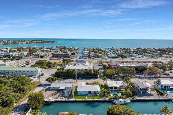 Luokittelematon kuva, 1 kautta 49, painike