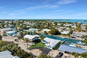 Luokittelematon kuva, 2 kautta 49, painike