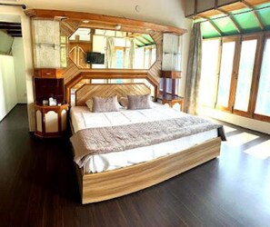 Deluxe Room, Air conditioning, Garden View | Desk, laptop workspace, rollaway beds, free WiFi - Red Wood Nishat Dal Lake (Srinagar)