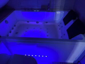 Nicht klassifiziertes Bild, 3 von 15, Schaltfläche