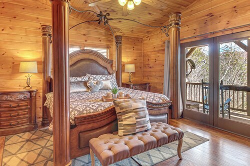 Hot Tub + Mtn Views: Peaceful Blue Ridge Retreat!