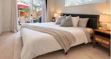 Walk to Lightrail + close to Stadium & Cruise + Modern 4BR 3.5Bath Townhome