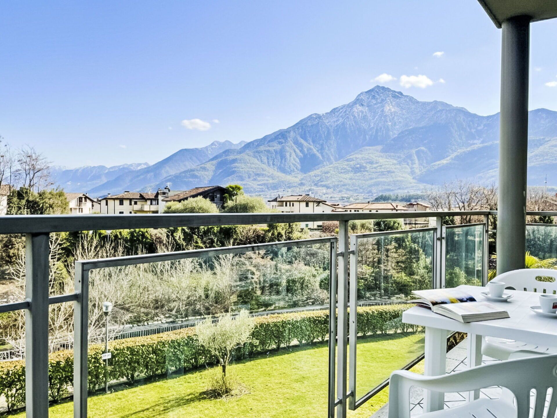 Bergforms, Natürliche Landschaft, Hügel, Berg, Wolke, Strauch, Hochland, Landschaft, Bergstation, Garten
