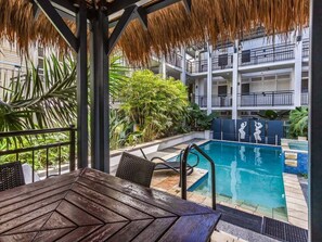 Pool - Paradiso Paradise 336 - 3BRM Oceanfront Spa View (Kingscliff)
