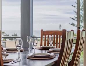 Dining - Paradiso Paradise 336 - 3BRM Oceanfront Spa View (Kingscliff)