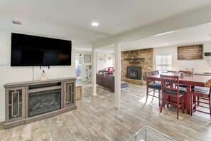 Interior - Meech Legacy House | Southern Charm & Cozy Comfort (Benton)
