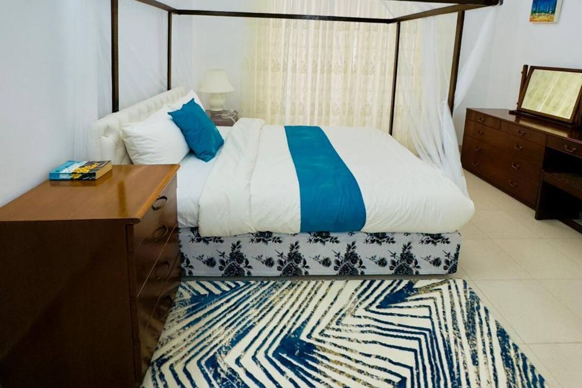 Superior suite, balkon, uitzicht op stad | Een bureau, een laptopwerkplek, gratis wifi