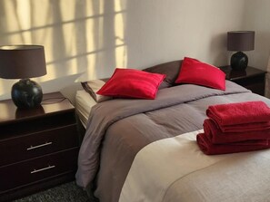 Classic Apartment, 1 Double Bed with Sofa bed, Non Smoking, Bathtub | Individually decorated, individually furnished, free WiFi