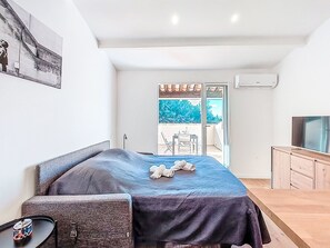 1 bedroom, Internet - Hauts de la Madrague by Interhome (Saint Cyr sur Mer La Madrague)