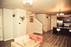 Living area - Cozy and Peaceful Queen's Bedroom 1 (Salem)