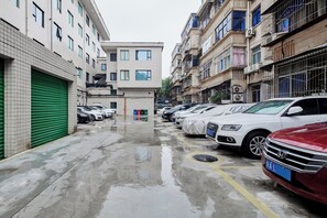 Property grounds - Xi'an waya hotel (Xi'an)