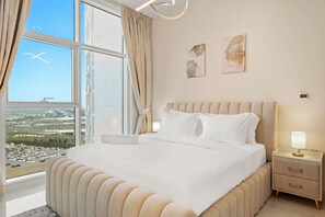 Room - FIRST CLASS |1BR| Miracle Garden View | Skyz Arjan (Arjan)