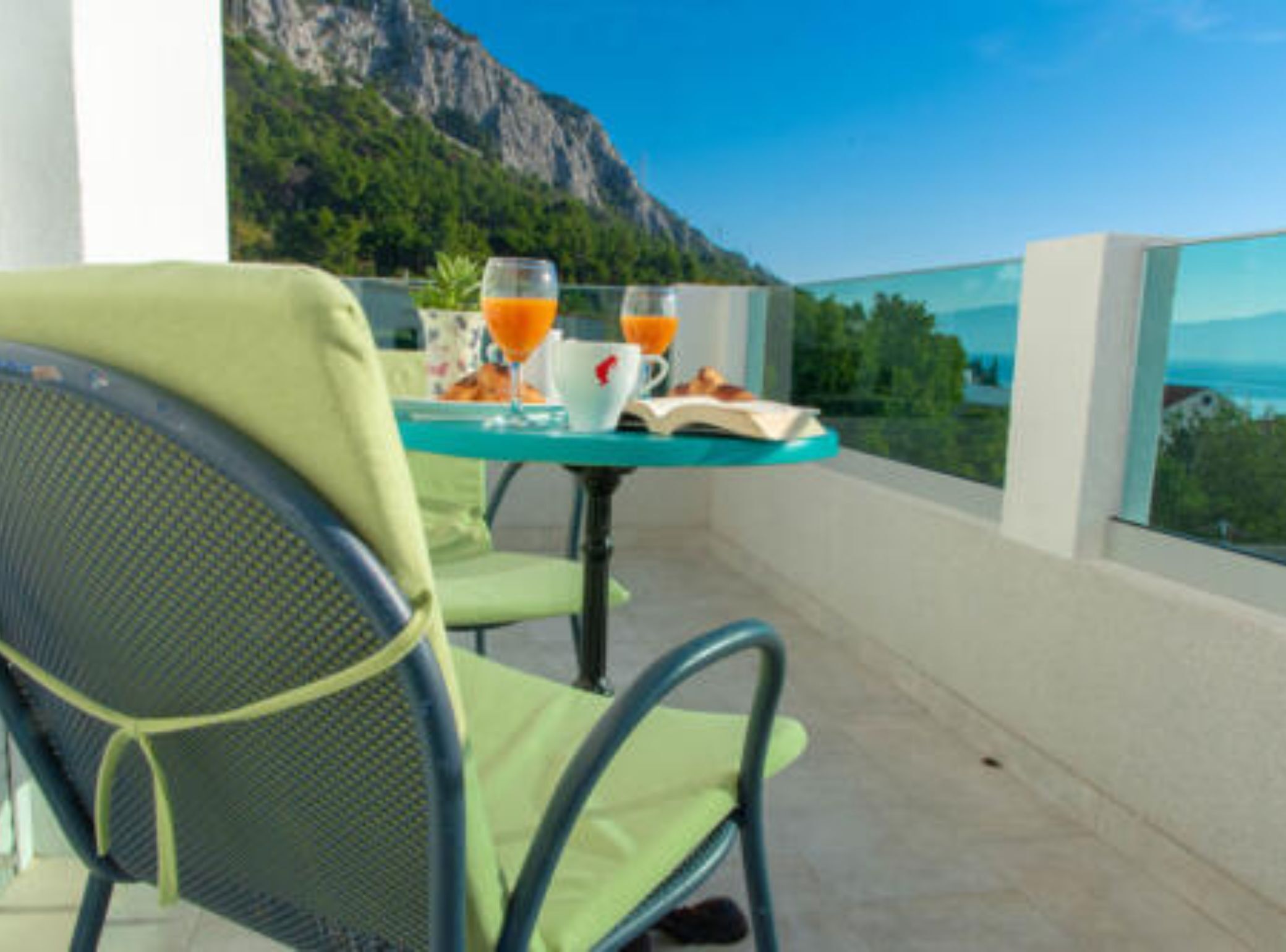 Departamento (Superior One Bedroom Apartment with S) | Balcón