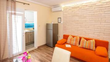 Apartment (Superior One Bedroom Apartment with B) | Wohnzimmer