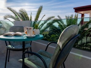 Studio (Studio Apartment with Sea View and Ba) | Parveke