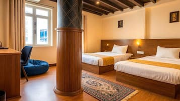 Standard Triple Room | In-room safe, individually decorated, individually furnished, desk