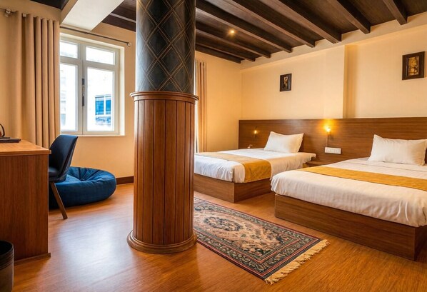 Standard Triple Room | In-room safe, individually decorated, individually furnished, desk