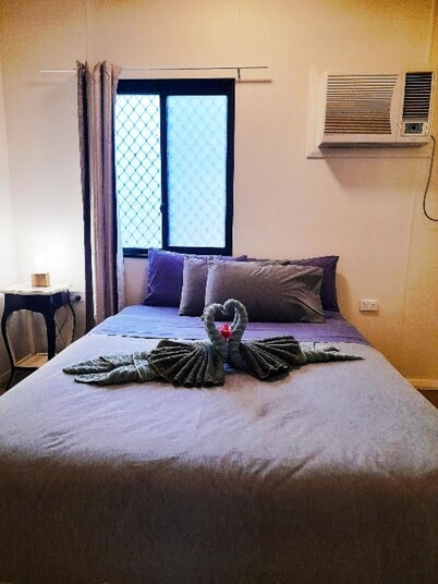 15 ON DUNDEE- Including pool & WiFi