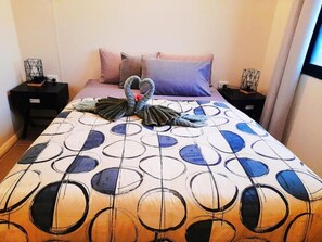 3 chambres, accès à Internet, literie fournie